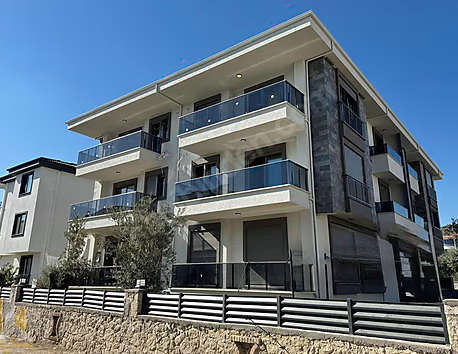 KÜÇÜKKUYUDA 2+1 AYRI MUTFAK LÜX DAİRE OTOPARKLI